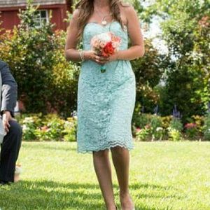 💕SALE💕 Lace, strapless midi dress